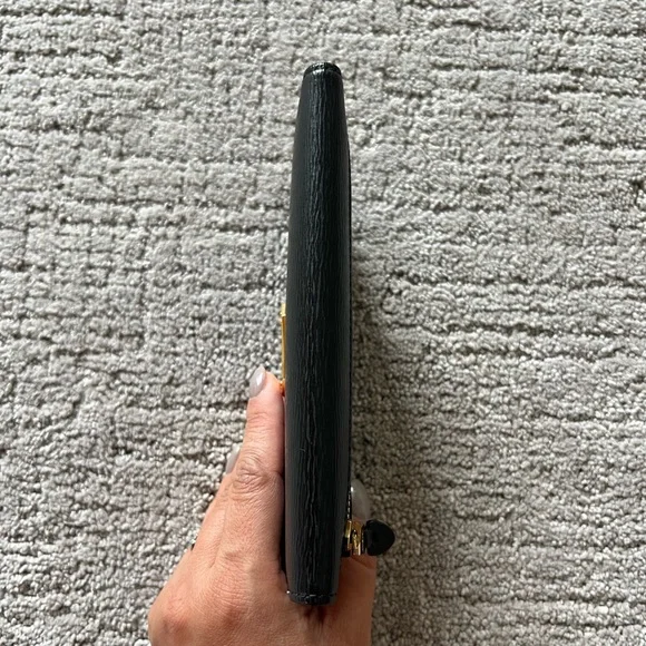 Ralph Lauren Black Wallet with Gold Emblem - Picture 5 of 16